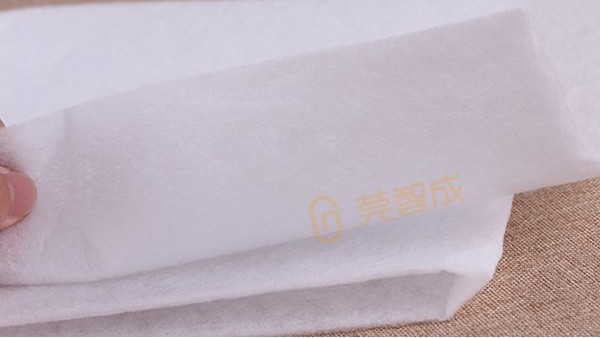 熱風(fēng)棉無紡布的特點